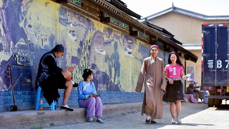 【虎嗅早报】网络视听节目信息备案系统升级:重点网剧需登记演员片酬信息